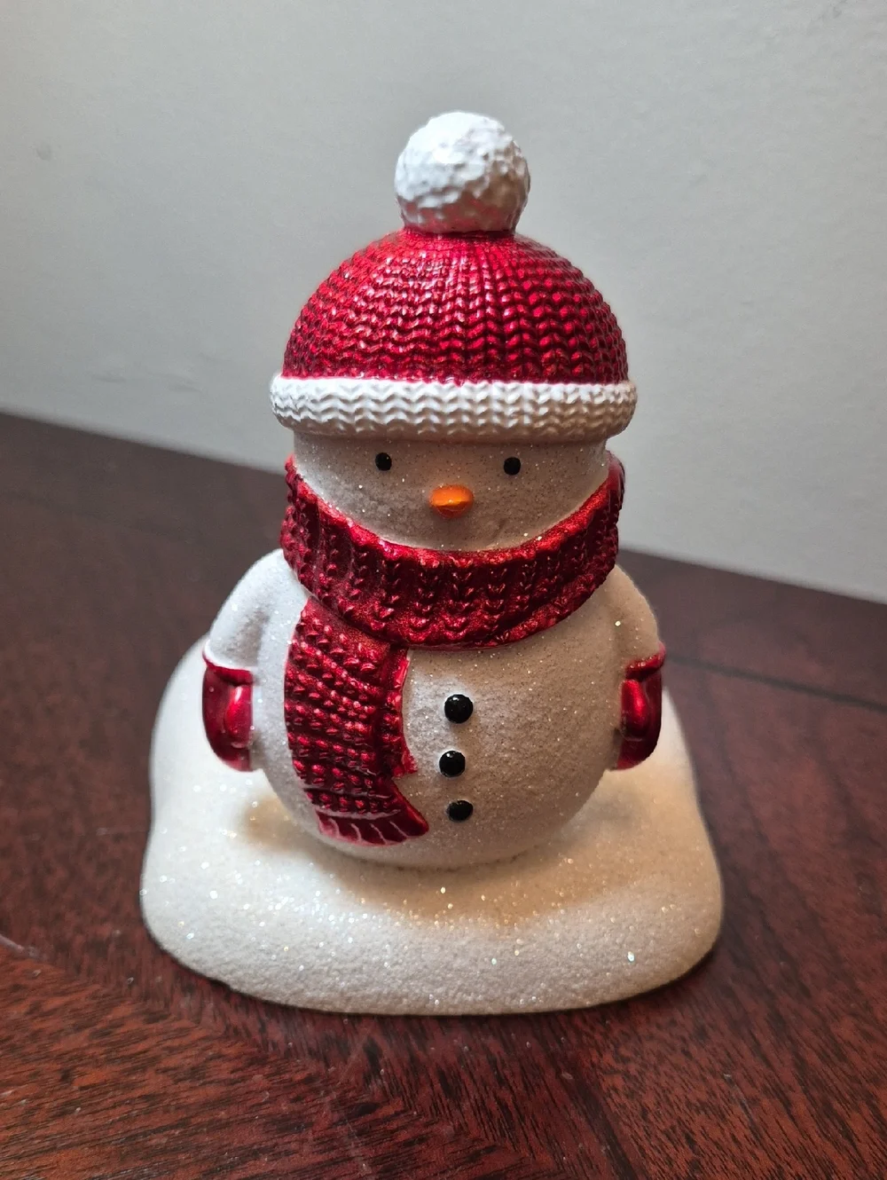Bath‎ & Body Works Red and White Holiday Snowman Foaming Soap Holder